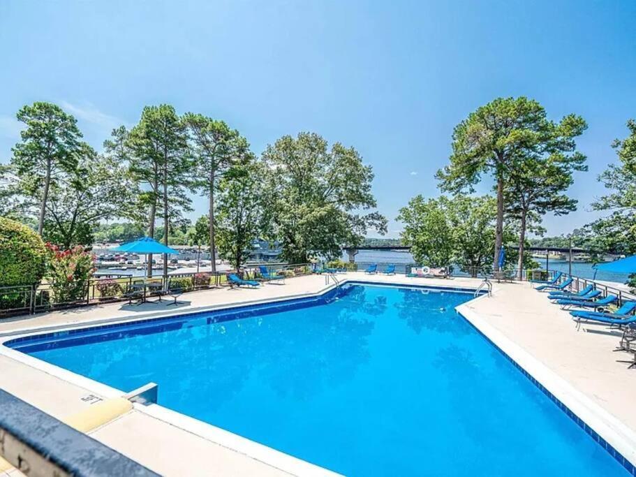 Perfect Couples Retreat - Close To All Amenities Хот Спрингс Екстериор снимка