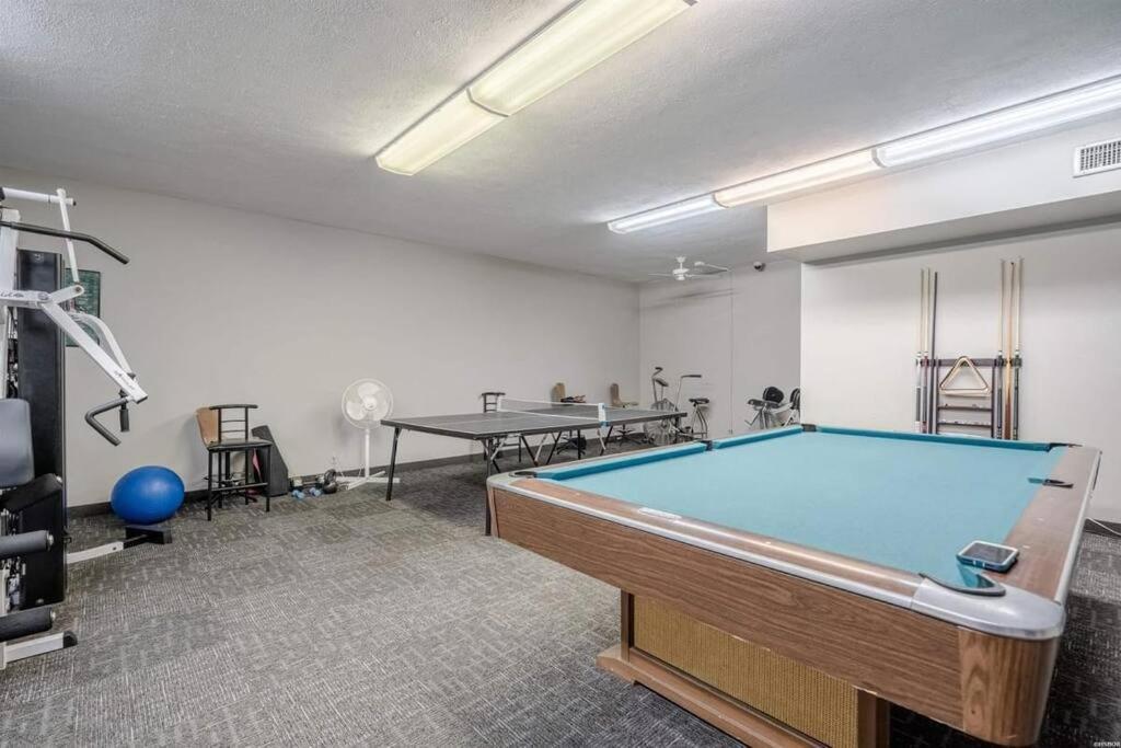 Perfect Couples Retreat - Close To All Amenities Хот Спрингс Екстериор снимка
